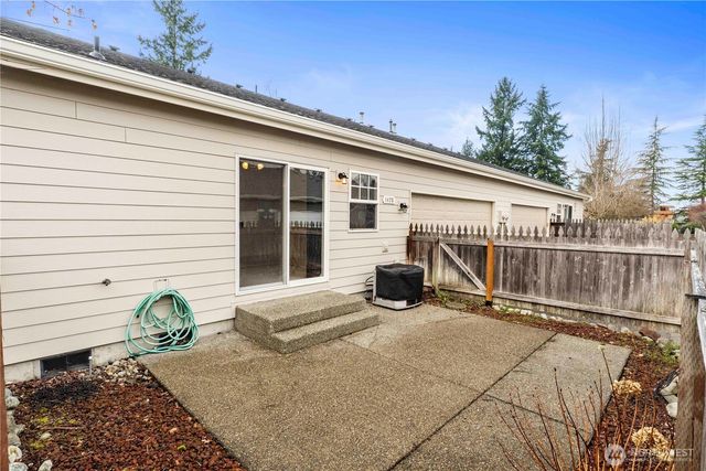 1470 Heath Ct, Dupont, WA 98327