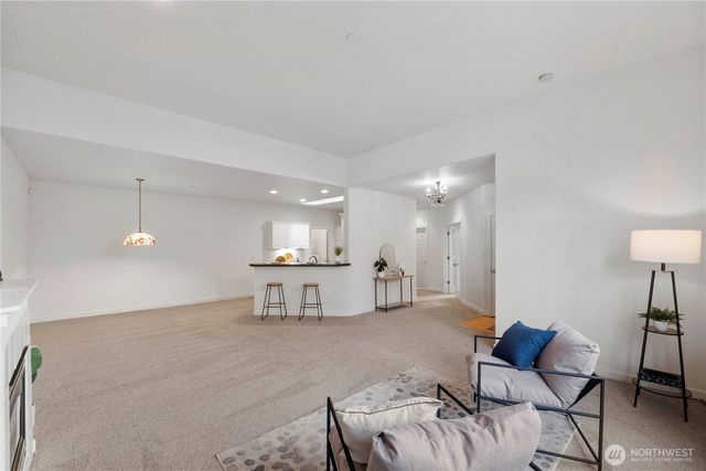 1470 Heath Ct, Dupont, WA 98327