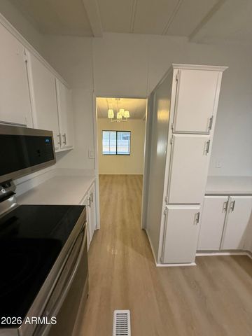 18028 N 3RD Place N, Phoenix, AZ 85022