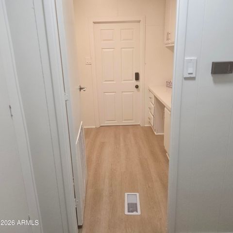 18028 N 3RD Place N, Phoenix, AZ 85022