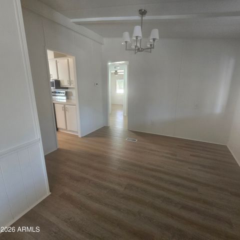 18028 N 3RD Place N, Phoenix, AZ 85022