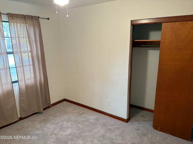 5914 MEADOW Lane, Jacksonville, FL 32277