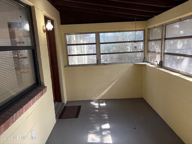 5914 MEADOW Lane, Jacksonville, FL 32277