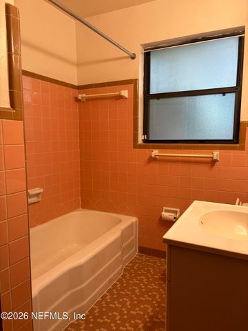 5914 MEADOW Lane, Jacksonville, FL 32277