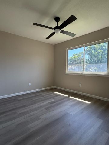 8243 Onyx Ct, Stockton, CA 95210