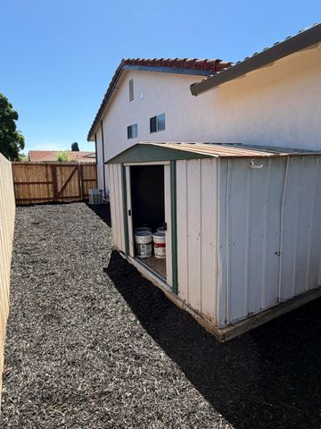 8243 Onyx Ct, Stockton, CA 95210