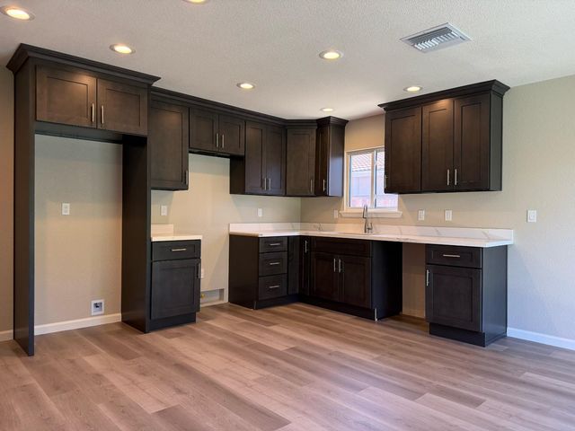 8243 Onyx Ct, Stockton, CA 95210