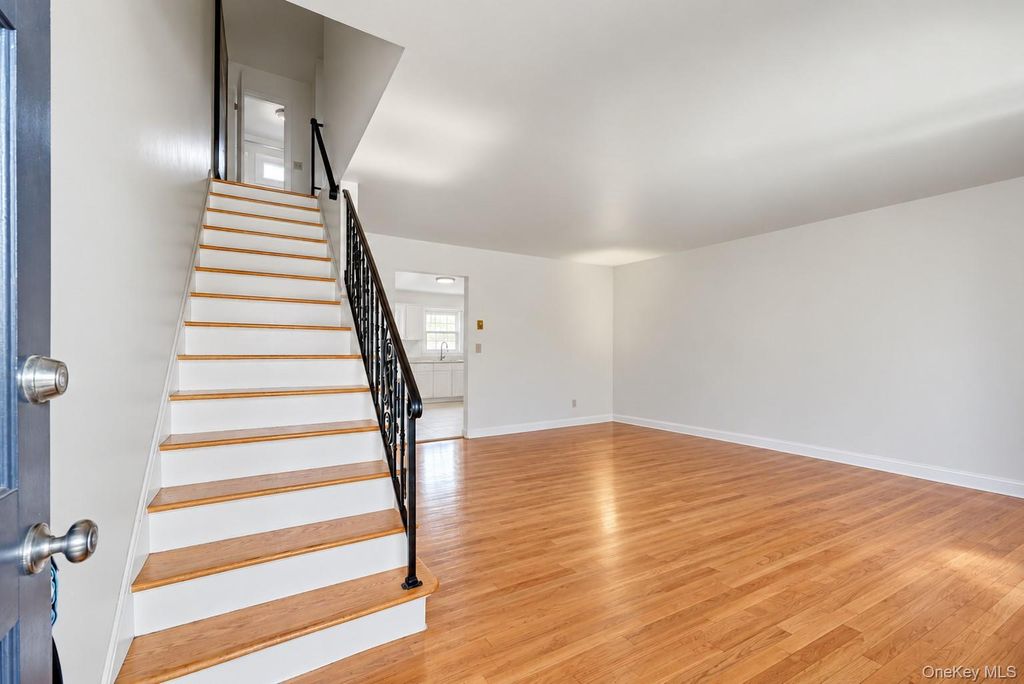 74 View Street W, Greenwich, CT 06830 — photo 2