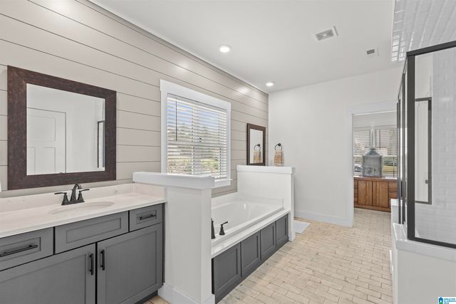 1350 WILLOW OAKS DRIVE, Chelsea, AL 35186