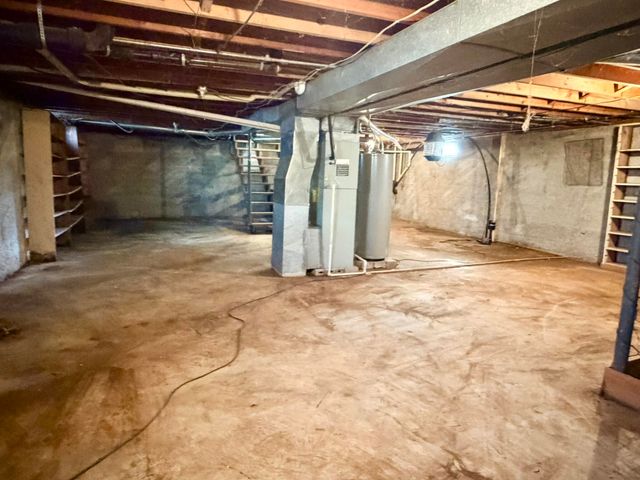 23492 Lawrence 1090, Monett, MO 65708