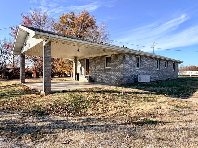 23492 Lawrence 1090, Monett, MO 65708