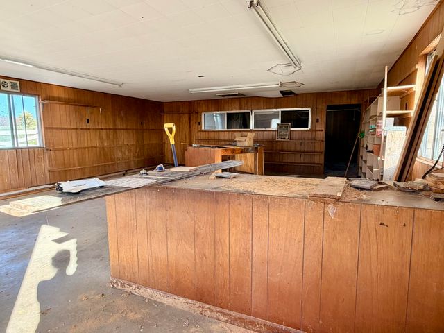 23492 Lawrence 1090, Monett, MO 65708