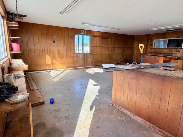 23492 Lawrence 1090, Monett, MO 65708