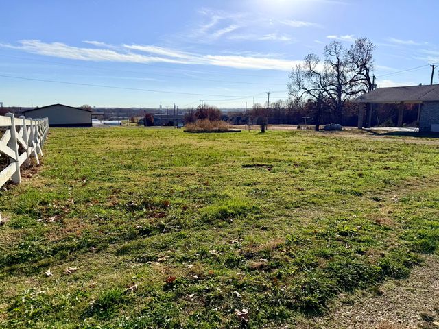 23492 Lawrence 1090, Monett, MO 65708