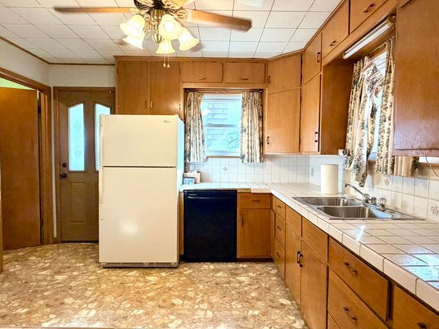 23492 Lawrence 1090, Monett, MO 65708