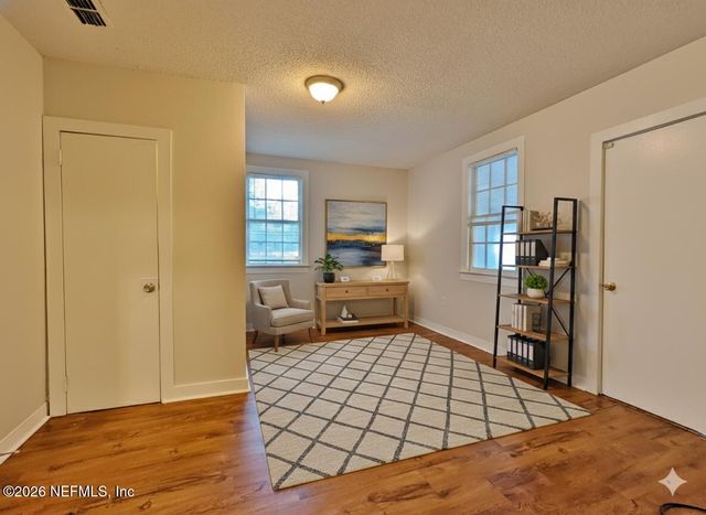 5454 TIMUQUANA Road, Jacksonville, FL 32210