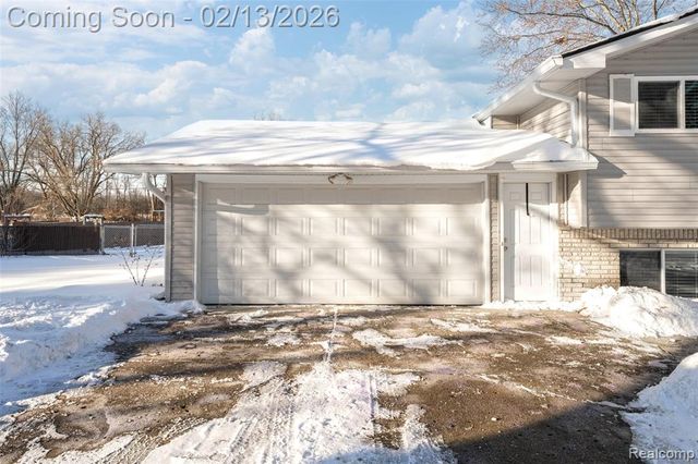 9643 Andersonville Road, Clarkston, MI 48346