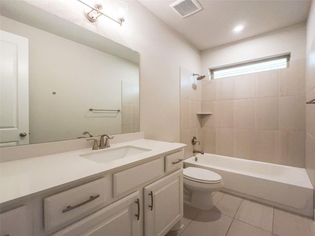 337 Alicante LN, Liberty Hill, TX 78642