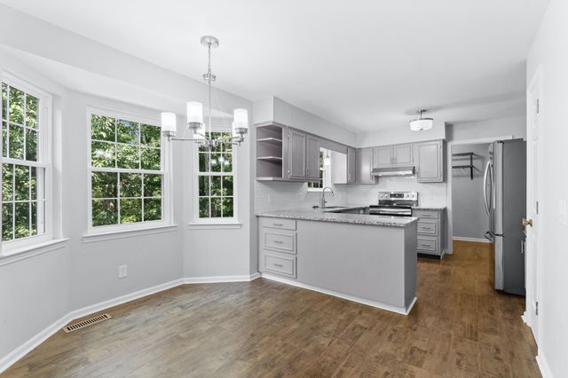 1706 Mountain Bay Drive, Hixson, TN 37343