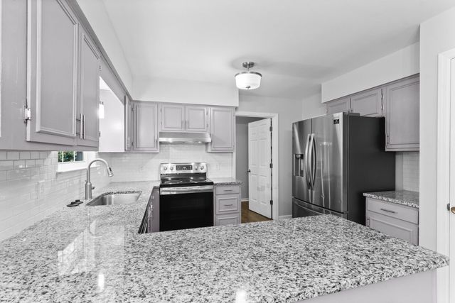 1706 Mountain Bay Drive, Hixson, TN 37343