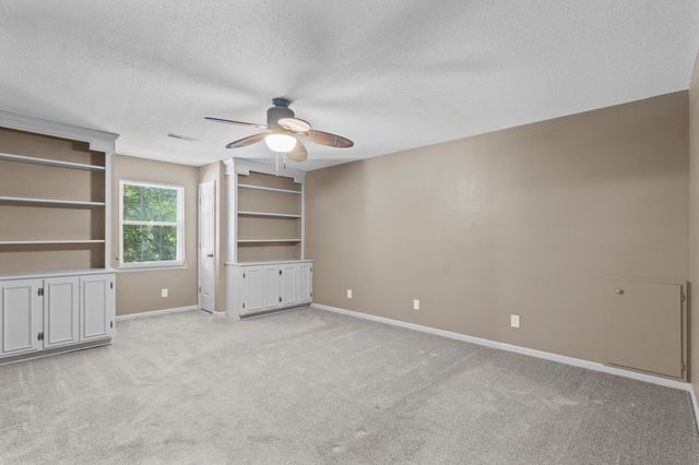 1706 Mountain Bay Drive, Hixson, TN 37343
