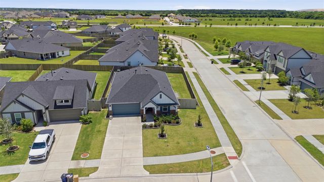 4207 Butler Point Lane, League City, TX 77573