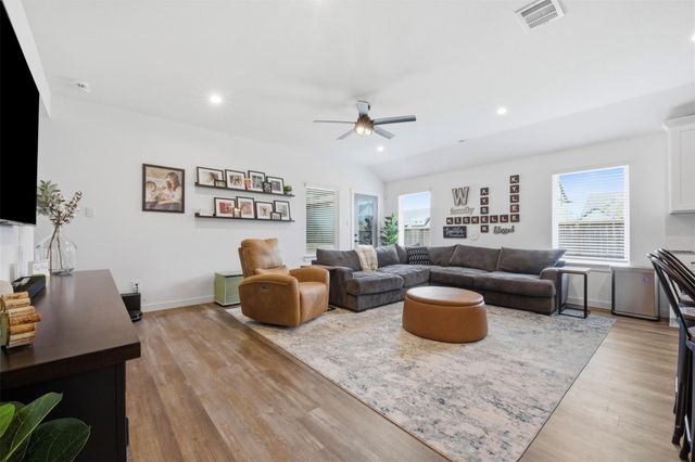4207 Butler Point Lane, League City, TX 77573