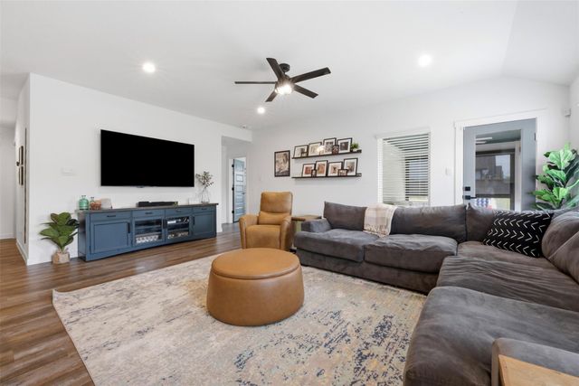 4207 Butler Point Lane, League City, TX 77573