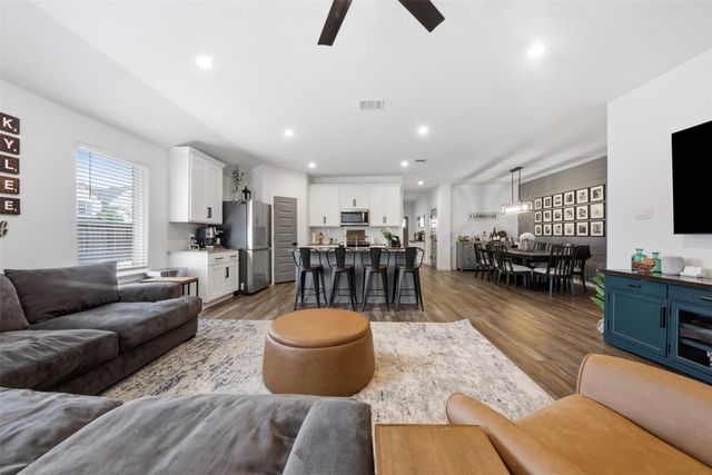 4207 Butler Point Lane, League City, TX 77573