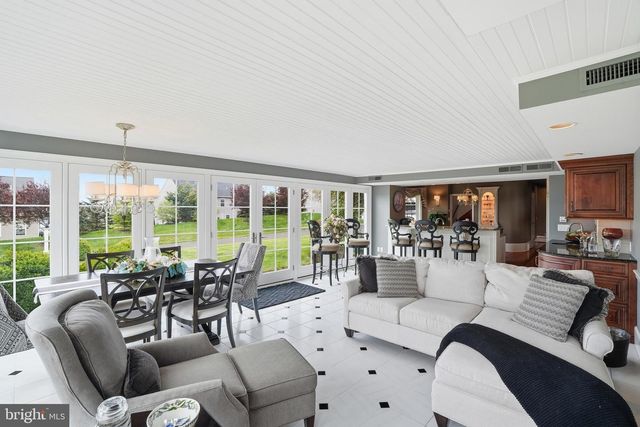 175 WAVERLY LN, Harleysville, PA 19438
