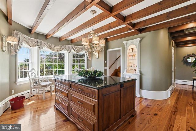 175 WAVERLY LN, Harleysville, PA 19438