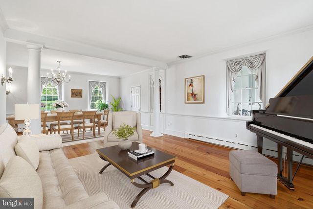 175 WAVERLY LN, Harleysville, PA 19438
