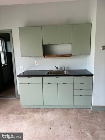 175 WAVERLY LN, Harleysville, PA 19438
