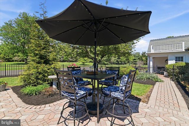 175 WAVERLY LN, Harleysville, PA 19438