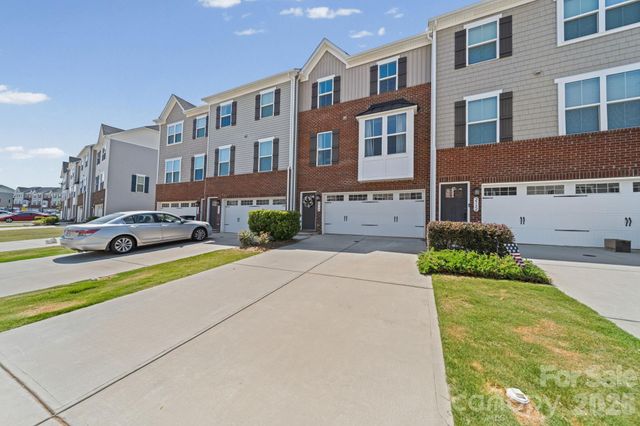 2534 Grantham Place Drive, Fort Mill, SC 29715