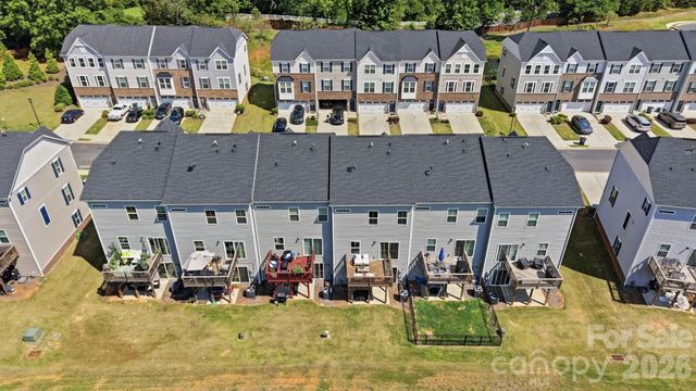 2534 Grantham Place Drive, Fort Mill, SC 29715