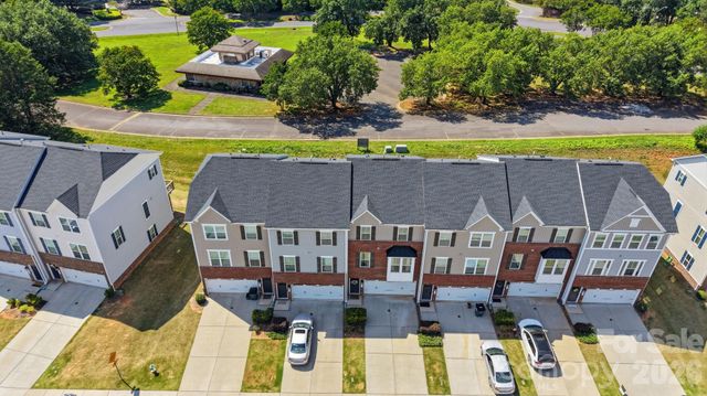 2534 Grantham Place Drive, Fort Mill, SC 29715