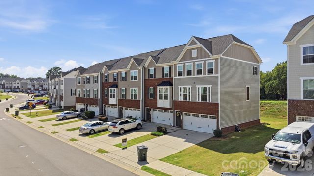 2534 Grantham Place Drive, Fort Mill, SC 29715