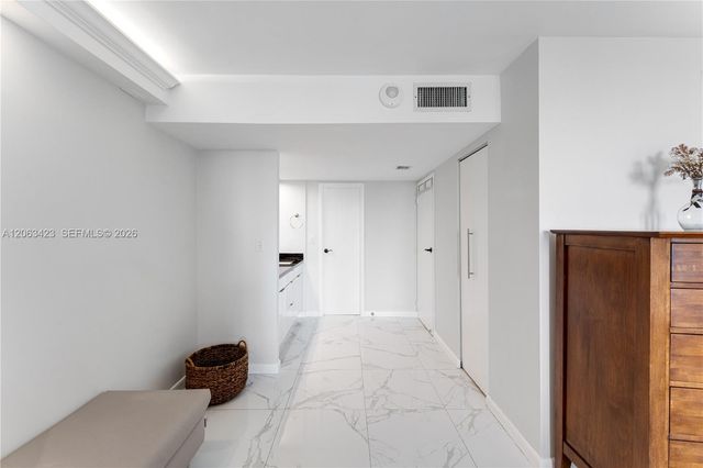 100 Bayview Dr 709, Sunny Isles Beach, FL 33160