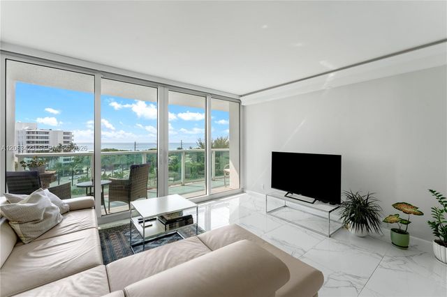 100 Bayview Dr 709, Sunny Isles Beach, FL 33160