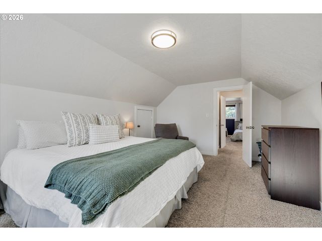 1310 Se 114TH Ave, Portland, OR 97216