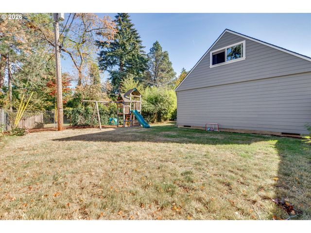 1310 Se 114TH Ave, Portland, OR 97216
