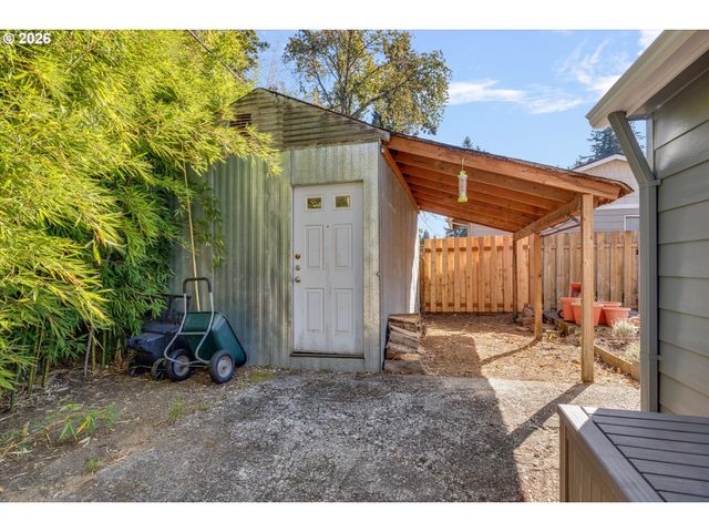 1310 Se 114TH Ave, Portland, OR 97216