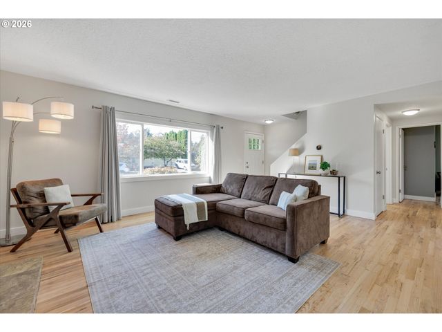 1310 Se 114TH Ave, Portland, OR 97216
