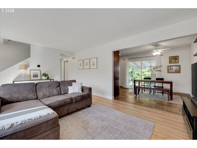 1310 Se 114TH Ave, Portland, OR 97216