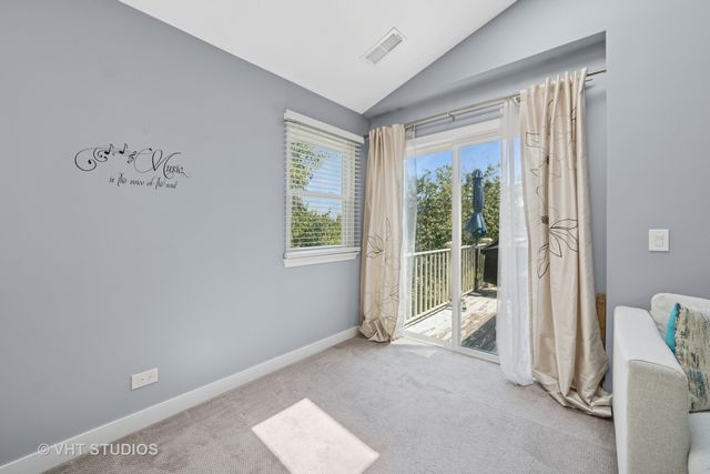 209 Dublin Lane Z2, Schaumburg, IL 60194