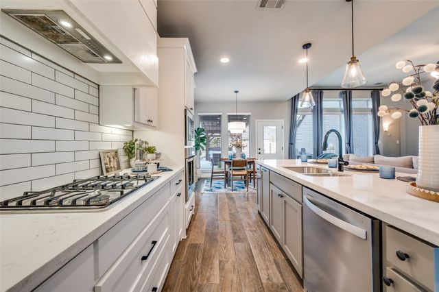 905 Hubbard Creek Trail, Mckinney, TX 75071