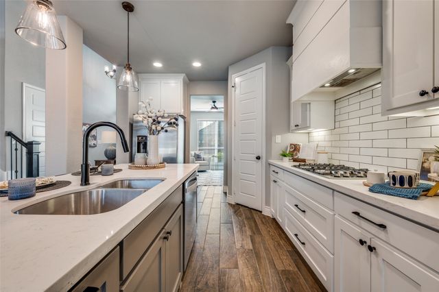 905 Hubbard Creek Trail, Mckinney, TX 75071