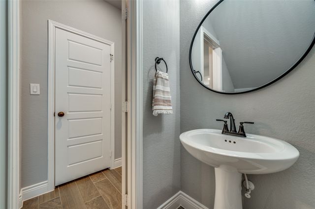 905 Hubbard Creek Trail, Mckinney, TX 75071