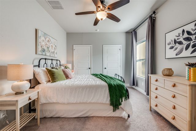 905 Hubbard Creek Trail, Mckinney, TX 75071